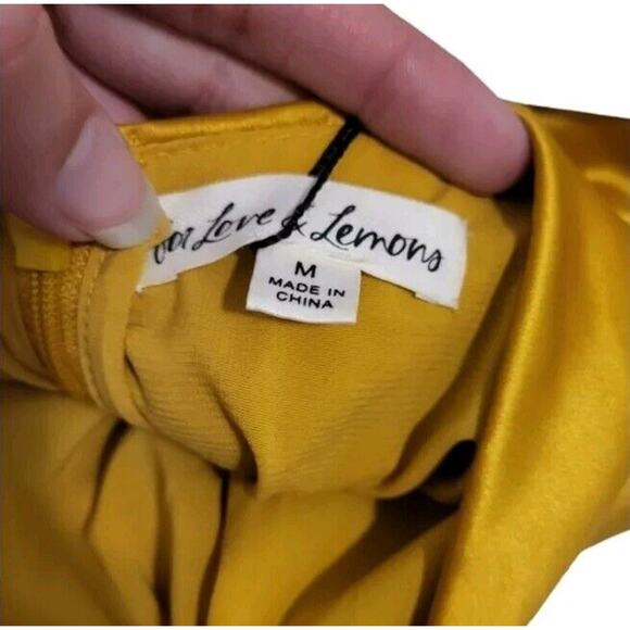 Nwt For Love and Lemons gold asymmetrical off shoulder/cap sleeve dress, size m - Picture 4 of 6